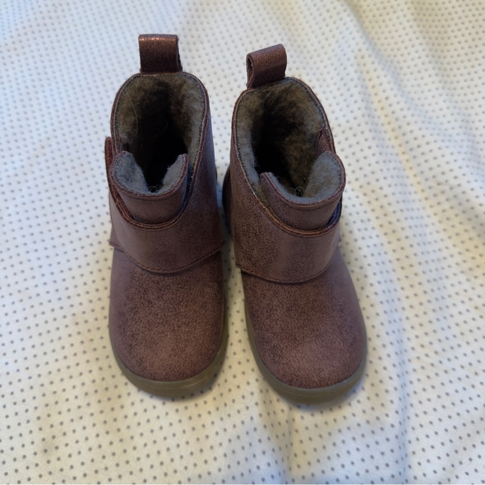 Cozy metallic purple prewalker baby  Boots